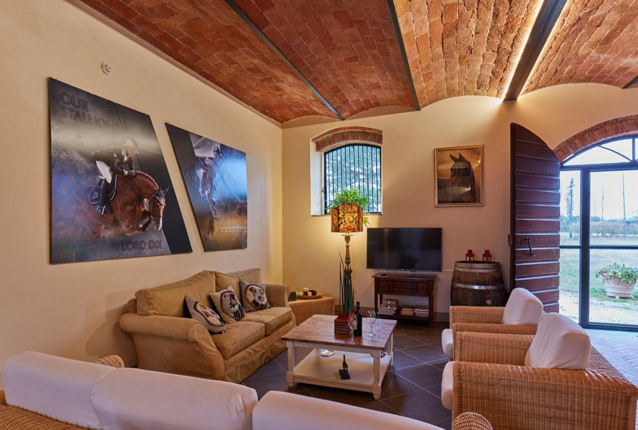 La Magnifica B&B Fauglia Bagian luar foto